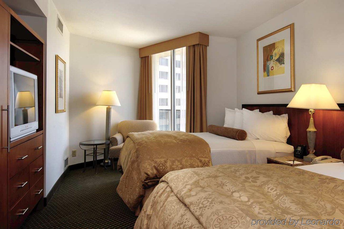 Embassy Suites Philadelphia - Center City 客房 照片